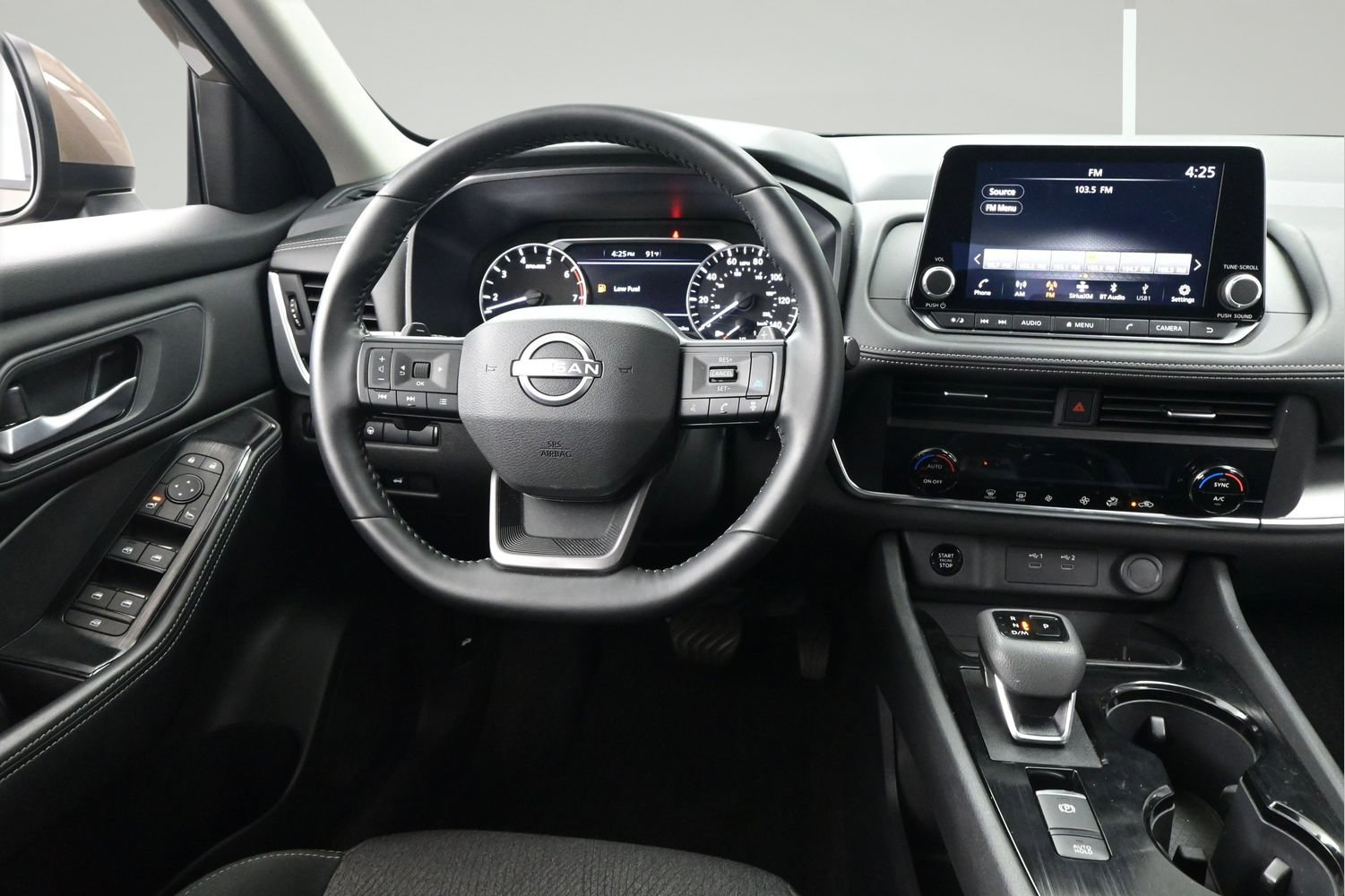 Certified 2025 Nissan Rogue SV AWD/4WD image 12