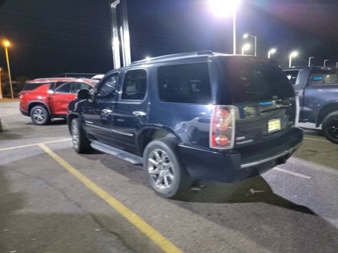 Used 2009 GMC Yukon Denali image 6