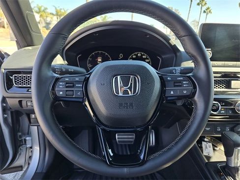 Used 2025 Honda Civic Sport image 25