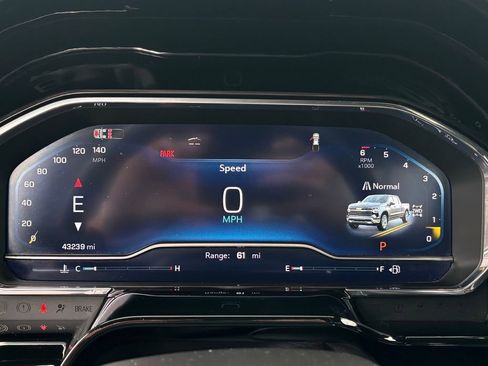 Used 2024 Chevrolet Silverado 1500 LTZ w/ LTZ Convenience Package II AWD/4WD image 17