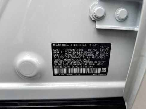 Used 2025 Honda HR-V EX-L image 17