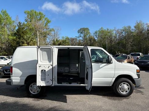 Used 2014 Ford E-250 and Econoline 250 w/ Commercial Cargo Van Package image 20