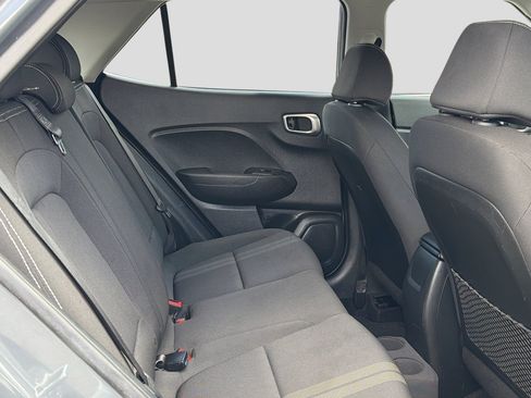Used 2023 Hyundai Venue SEL FWD image 26