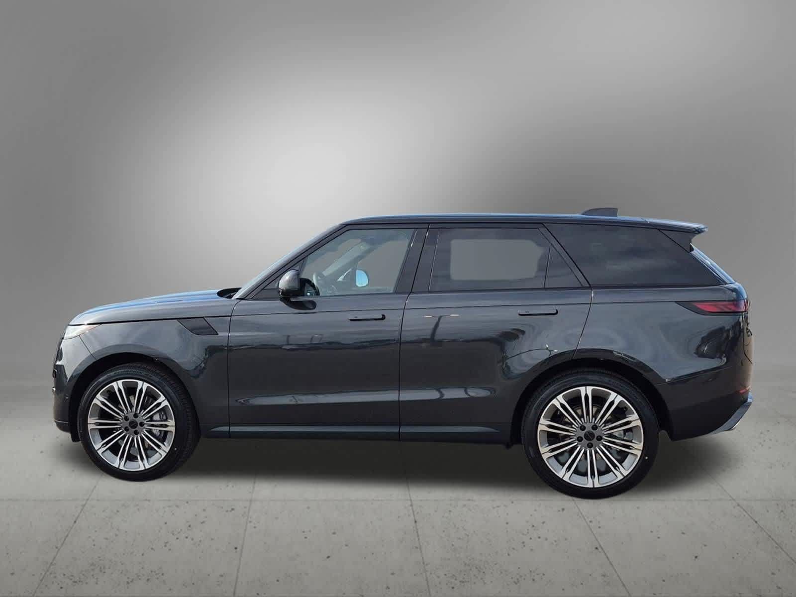 New 2027 Land Rover Range Rover Sport SE AWD/4WD image 3