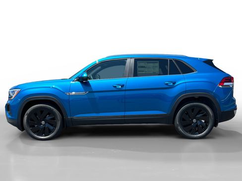 New 2024 Volkswagen Atlas Cross Sport SE image 2