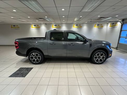 New 2026 Ford Maverick Lariat image 3