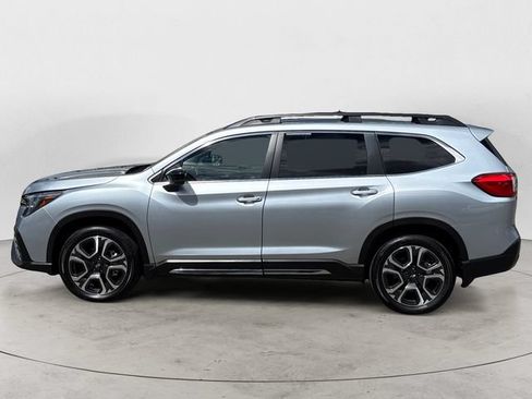 Certified 2024 Subaru Ascent Limited AWD/4WD image 2
