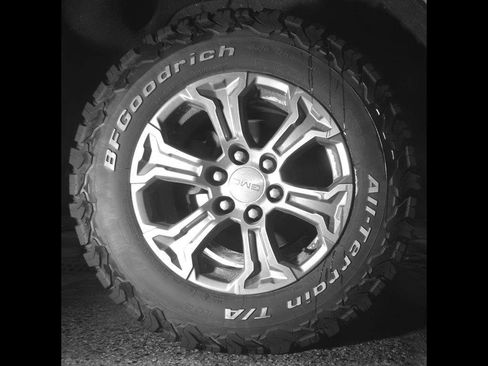 Certified 2021 GMC Sierra 1500 SLT w/ X31 Off-Road Package AWD/4WD image 46