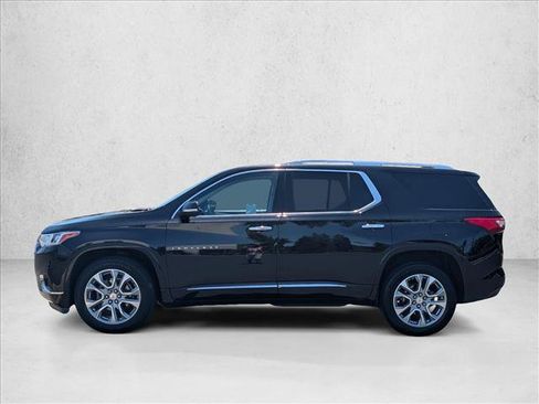 Used 2021 Chevrolet Traverse Premier w/ LPO, Cargo Package FWD image 11