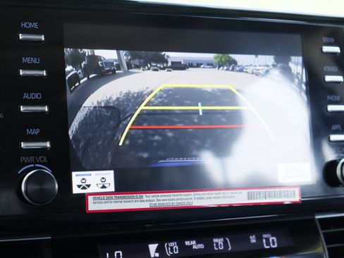 Used 2024 Toyota Sienna Limited AWD/4WD image 16