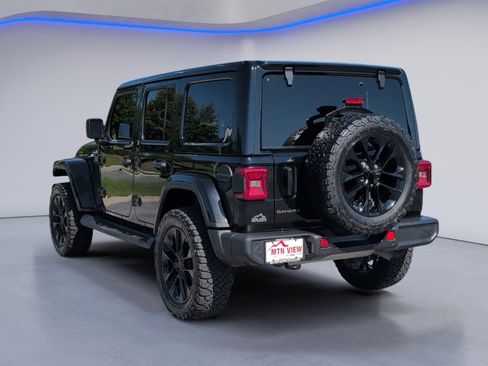 Used 2025 Jeep Wrangler Unlimited Sahara AWD/4WD image 5