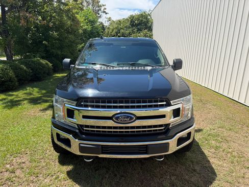 Used 2018 Ford F150 XLT w/ Equipment Group 302A Luxury AWD/4WD image 3