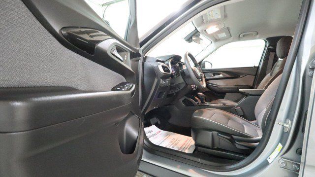 Used 2023 Chevrolet TrailBlazer LS FWD image 9