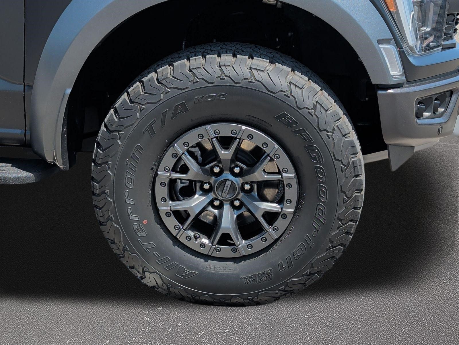 Used 2022 Ford F150 Raptor w/ Raptor 37 Performance Package AWD/4WD image 7