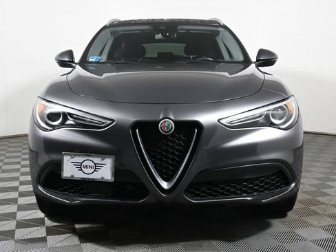 Used 2019 Alfa Romeo Stelvio Ti Lusso w/ Quick Order Package 22X Lusso image 9