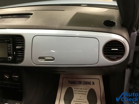 Used 2012 Volkswagen Beetle 2.5 FWD image 26