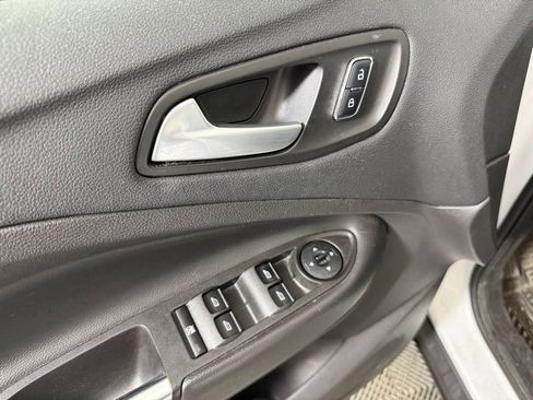 Used 2016 Ford Escape SE w/ Equipment Group 201A image 13