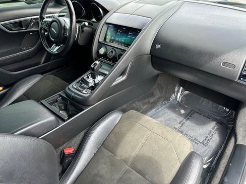 Used 2019 Jaguar F-TYPE Convertible image 33
