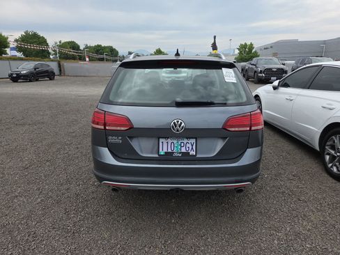 Used 2019 Volkswagen Golf Alltrack SE AWD/4WD image 4