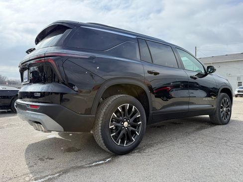 New 2026 Chevrolet Traverse LT image 9