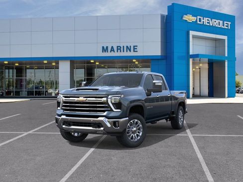 New 2026 Chevrolet Silverado 2500 LTZ w/ LTZ Premium Package AWD/4WD image 8