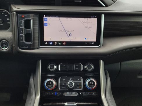 Used 2021 GMC Yukon Denali w/ Denali Premium Package image 19