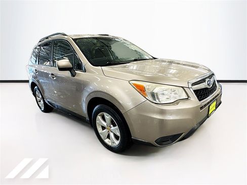Used 2015 Subaru Forester 2.5i Premium image 3
