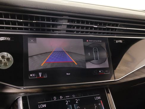 Used 2021 Audi Q8 Premium Plus w/ Premium Plus Package AWD/4WD image 6