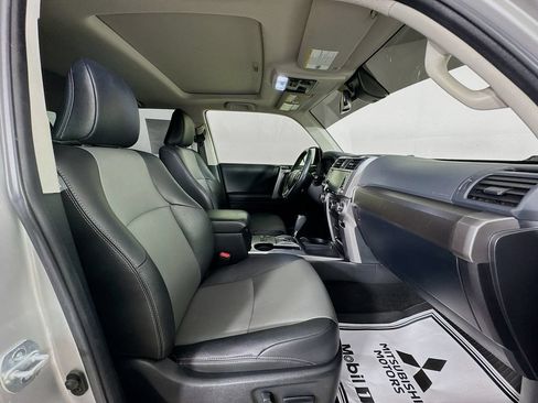 Used 2021 Toyota 4Runner SR5 Premium w/ Moonroof Package RWD image 30
