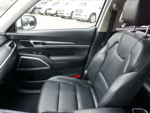 Used 2020 Kia Telluride S w/ S 8 Passenger Seating Package FWD image 28
