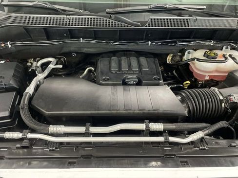 Used 2022 Chevrolet Silverado 1500 LT AWD/4WD image 28