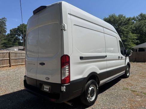 Used 2022 Ford Transit 250 148 High Roof RWD image 4