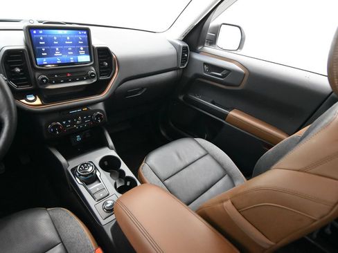 Used 2022 Ford Bronco Sport Outer Banks w/ Tech Package AWD/4WD image 28