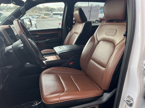 Used 2022 RAM 1500 Limited w/ Body-Colour Bumper Group image 12