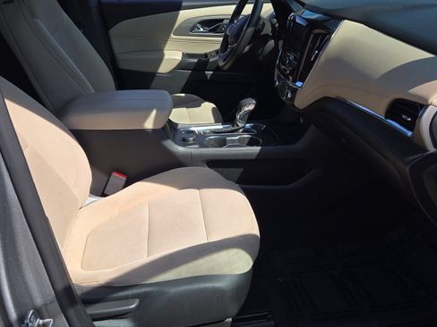 Used 2023 Chevrolet Traverse LS w/ Midnight/Sport Edition FWD image 5