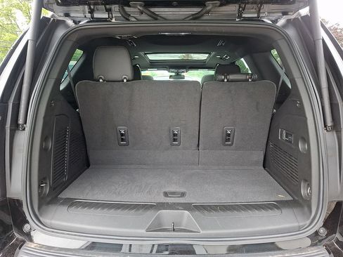 Certified 2022 Chevrolet Tahoe LT w/ Luxury Package AWD/4WD image 28