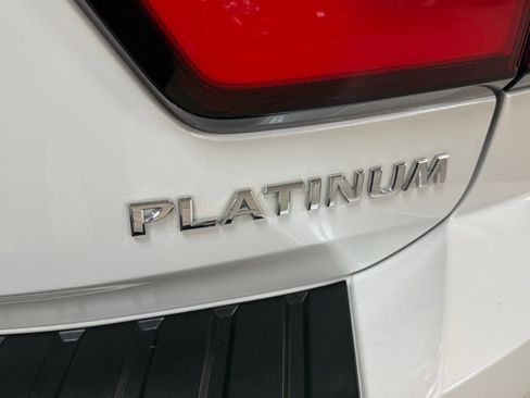 Used 2024 Nissan Armada Platinum w/ Captain's Chairs Package image 31