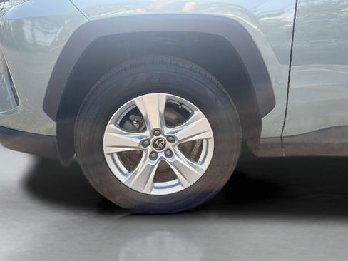 Used 2021 Toyota RAV4 XLE w/ Convenience Package FWD image 26