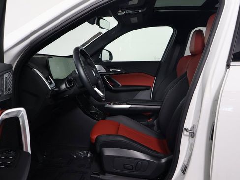Used 2025 BMW X1 xDrive28i w/ Convenience Package image 10