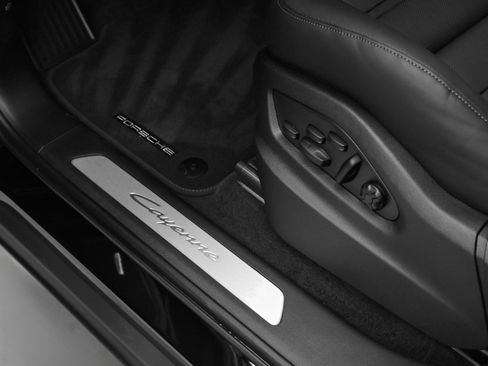Certified 2026 Porsche Cayenne Coupe AWD/4WD image 29