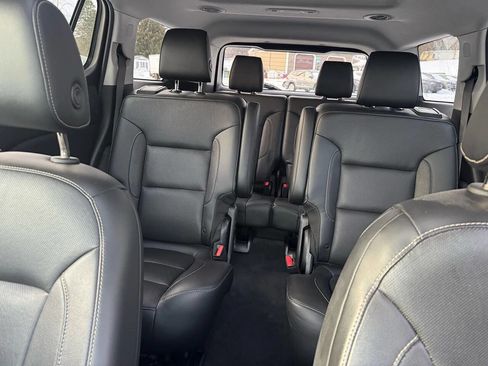 Used 2018 GMC Acadia SLT AWD/4WD image 12