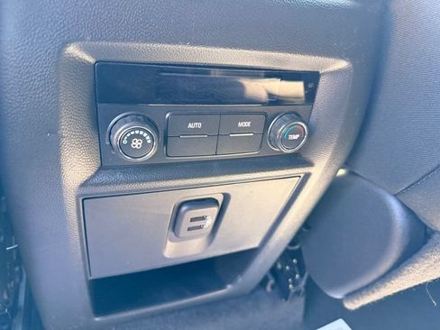Used 2023 Chevrolet Traverse LT w/ LPO, Cargo Package AWD/4WD image 10