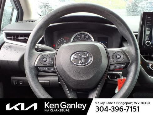 Used 2022 Toyota Corolla LE FWD image 16