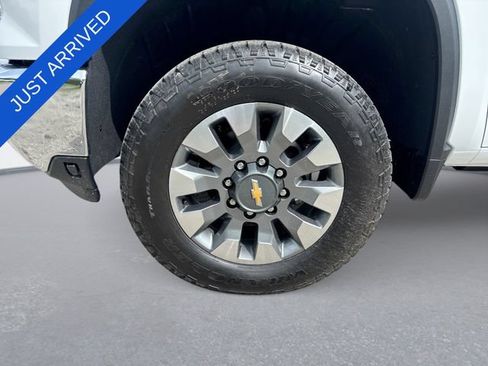 New 2026 Chevrolet Silverado 2500 LT w/ Safety Package AWD/4WD image 10