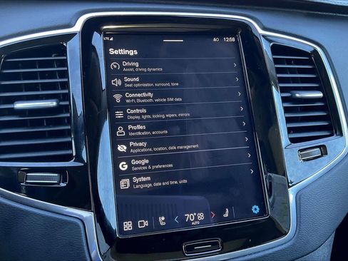 Used 2024 Volvo XC90 T8 Ultimate image 39