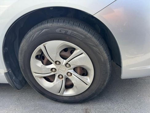 Used 2013 Honda Civic LX image 2