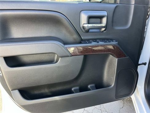 Used 2017 GMC Sierra 1500 SLE w/ SLE Value Package image 20