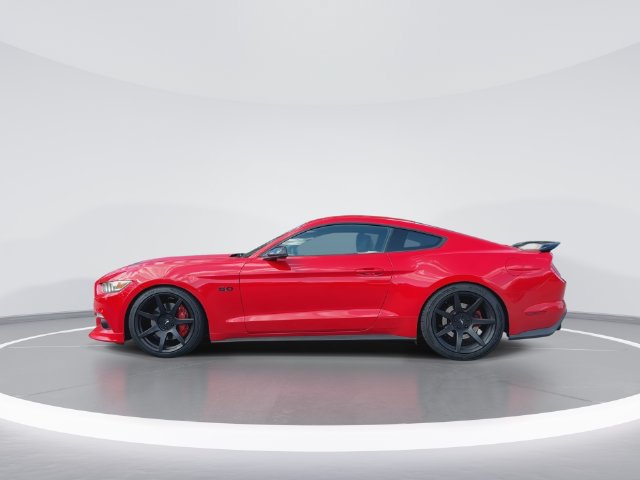 Used 2017 Ford Mustang GT Premium w/ Equipment Group 401A RWD image 5