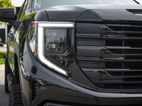 Used 2024 GMC Sierra 1500 Elevation AWD/4WD image 6
