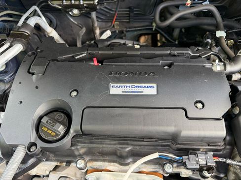 Used 2017 Honda CR-V LX image 34